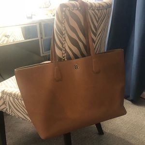 Tory Burch Perry Tott